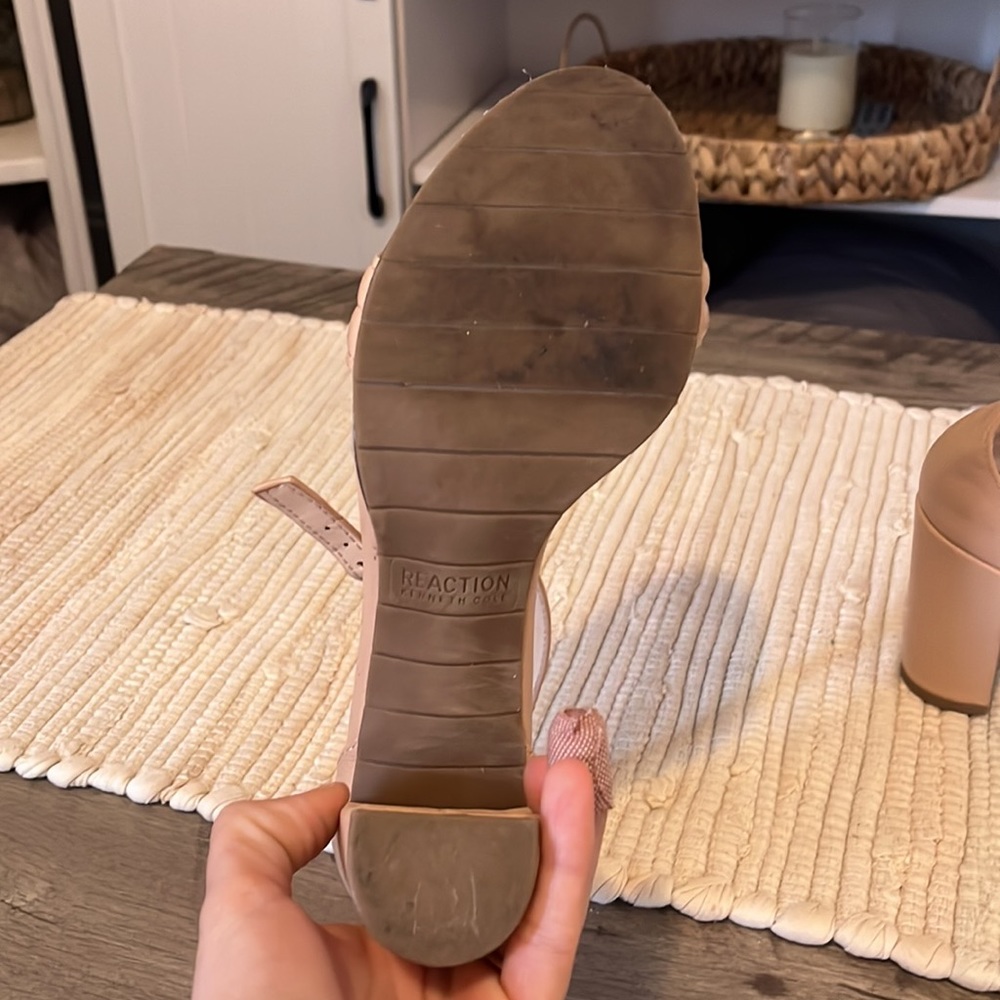 Heels - Picture 3 of 6